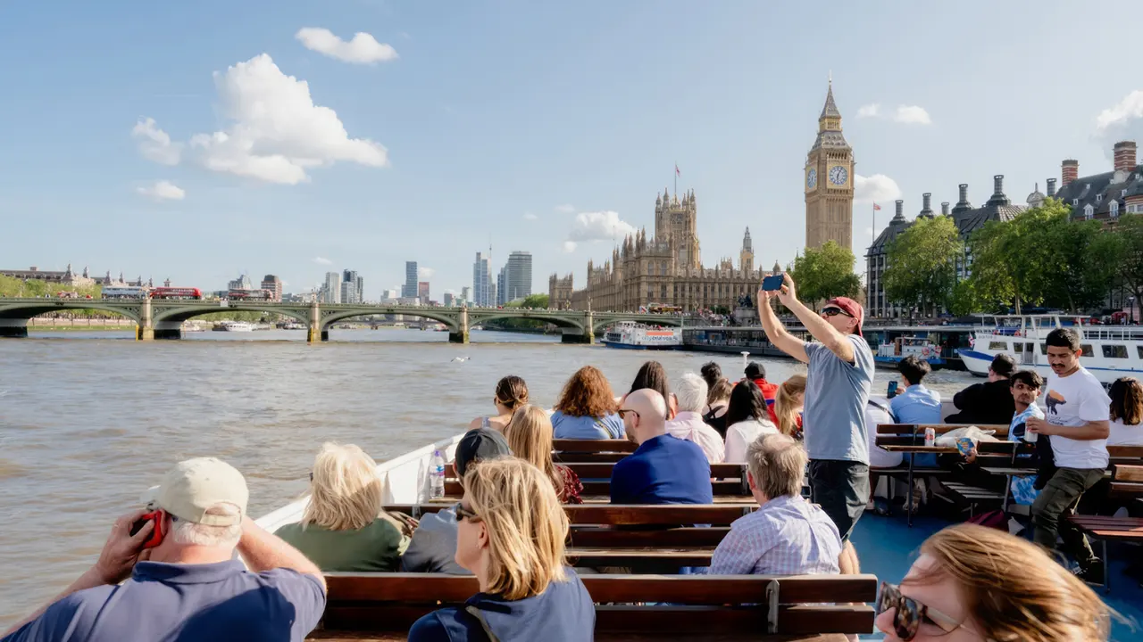 Thames journey (round trip)